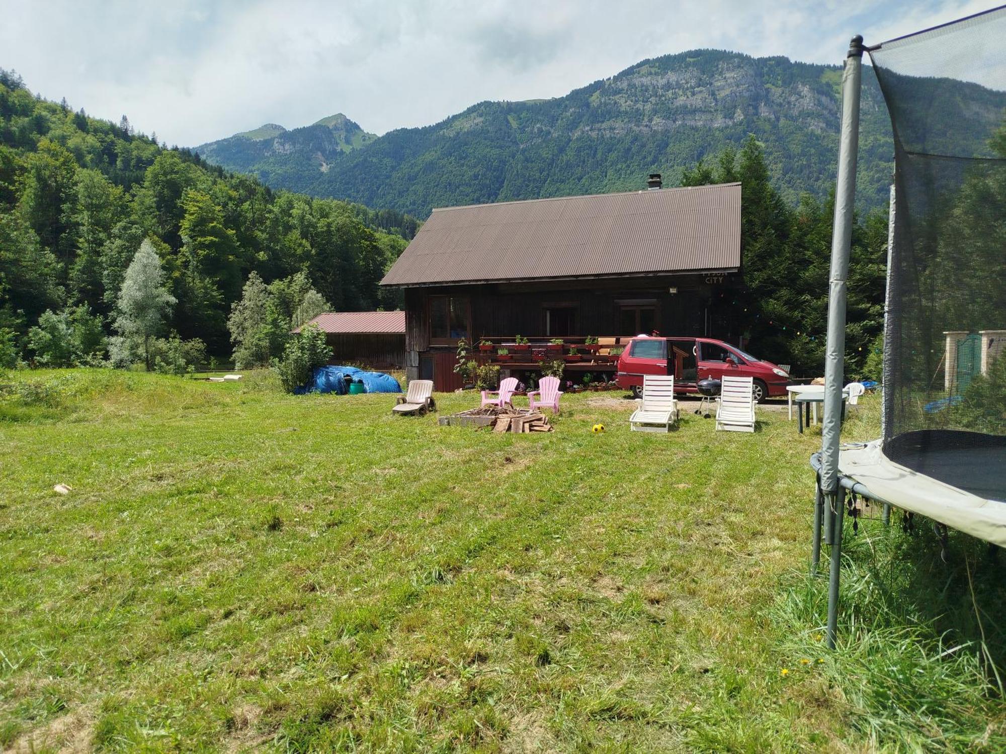 Chalet 8 Personnes + Grand Terrain Et Riviere Entremont Exteriér fotografie